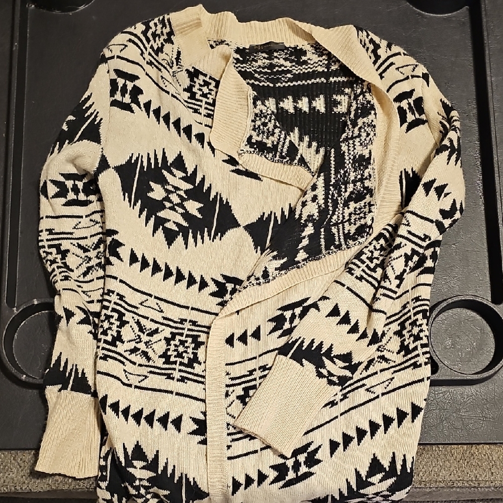 Signature Black and Cream Knit Sweater